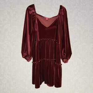 Betsy Johnson, M | Babydoll Red Velvet Tiered Mini Party Dress